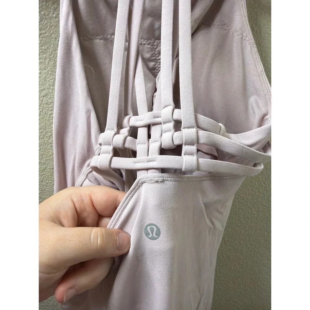 lululemon athletica item has